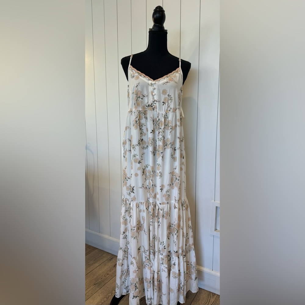 Brand new white floral lovestitch maxi dress 4 available